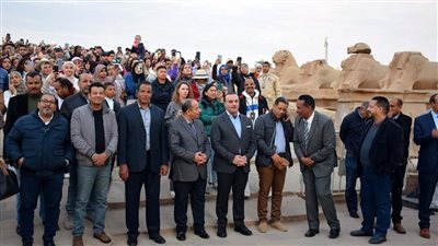 نائب محافظ الأقصر يشهد الاحتفال بظاهرة تعامد الشمس على معبد الكرنك (صور)