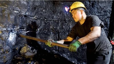 مصرع 12 شخصا في حادث بمنجم فحم بالصين