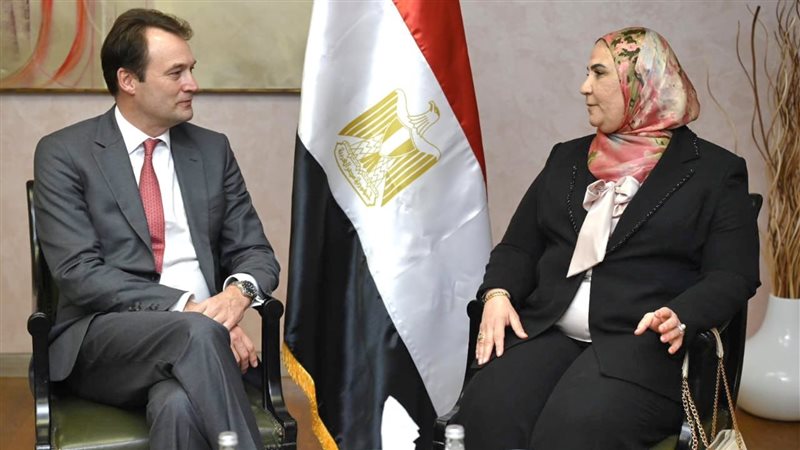 وزيرة التضامن تستقبل