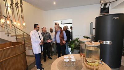 وزير الإسكان يتفقد مشروع الوحدات الفندقية والسياحة العلاجية والاستشفائية بمدينة أسوان الجديدة