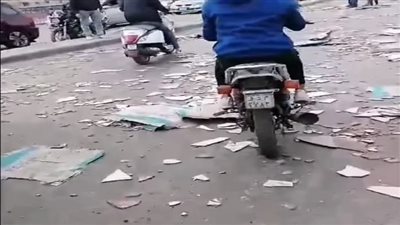 انقلاب سيارة نقل على أتوبيس بالطريق الدائري