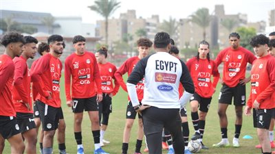 تفاصيل اليوم الثاني بمعسكر منتخب الشباب للاعبين المحترفين ومزدوجي الجنسية (صور) 