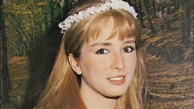 نجلاء فتحى، اشتهرت بـ أميرة السينما العربية ومرض نادر أبعدها عن الأضواء