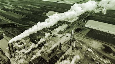 ضريبة الأضرار المناخية، خطوة حاسمة نحو عالم خالٍ من الكربون