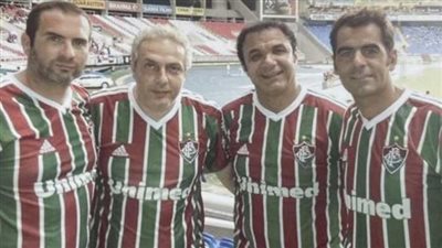 حقيقية ولكن، أحمد الطيب يرد على انتشار صورته بقميص فلومينينسي بعد هزيمة الأهلي