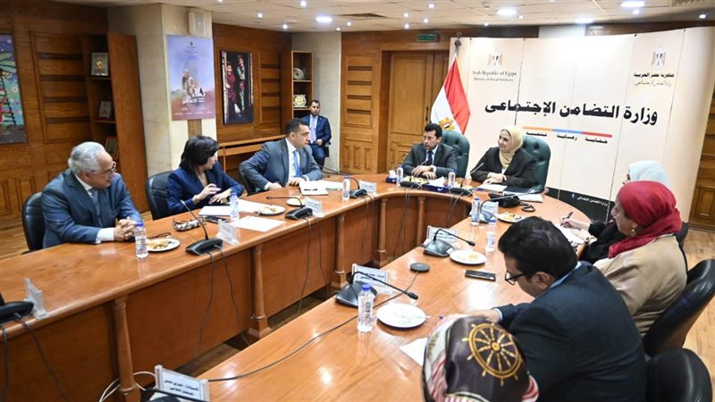 وزيرا التضامن والشباب