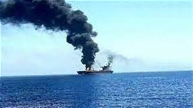 سفينه استهدفها الحوثيين،