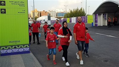 العائلات والأطفال يدعمون الأهلي أمام أوراوا الياباني (صور) 