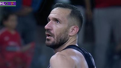 الأهلي يحرز الهدف الرابع في مرمي أوراوا الياباني 