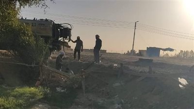 تنفيذا لمطالب المواطنين، إصلاح 9 أعطال بقرية أبو الهول بالفرافرة في الوادي الجديد 