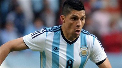 لاعب أرجنتيني يقترب من الانضمام لاتحاد جدة 