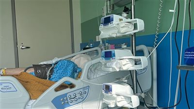 لطيفة تطلب الدعاء لوالدتها (صور)