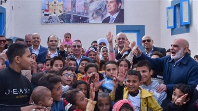 محافظ الإسكندرية يسلم 55 منزلًا لأهالي قرية فلسطين بعد الانتهاء من أعمال التطوير