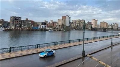 أمطار غزيرة على دمياط، والمحافظة تعلن رفع درجة الاستعداد