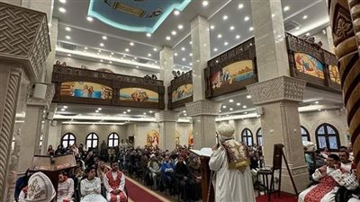 بدء التسبحة الكيكهية بكنيسة مارجرجس بمدينة نقادة (فيديو)