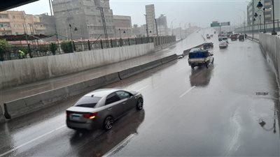 هطول أمطار غزيرة على الإسكندرية (فيديو)