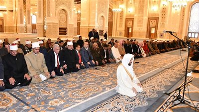 إمام الحرم النبوي يؤم المصلين في مسجد مصر ويشيد بدار القرآن الكريم بالعاصمة الإدارية 