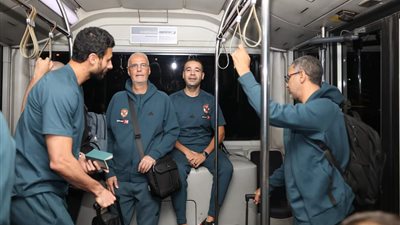 وصول بعثة الأهلي إلى الإمارات استعدادا لخوض السوبر المصري (صور)