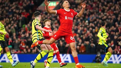 صراع الصدارة يشتعل، المباريات المتبقية لليفربول وأرسنال في الدوري الإنجليزي 