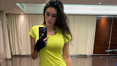 ياسمين صبري تستعرض رشاقتها من داخل الجيم