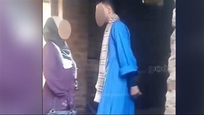 الأمن يكشف ملابسات فيديو تهديد سيدة بسلاح ناري داخل منزل بقنا 