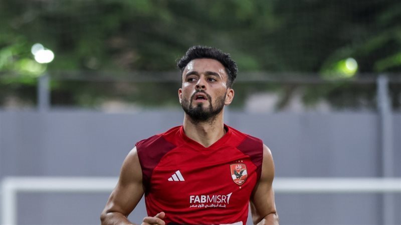 صلاح محسن مهاجم الأهلي،