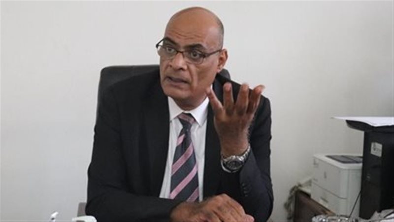 الدكتور أيمن، فيتو