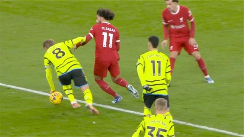 ليفربول ضد أرسنال،