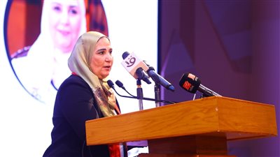 وزيرة التضامن: نوجه تحية شكر لحرم الرئيس لحرصها على متابعة عمليات الإغاثة 