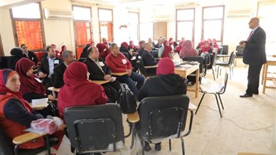 تعليم الوادي الجديد: نسعى لتطوير أداء المعلمين بالبرنامج التدريبي لتأهيل القيادات الوسطى