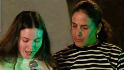 مفاجأة الأسيرة الإسرائيلية ألموج جولدشتاين تثير الدهشة، والنشطاء: كشفت كذب إدعاءات اغتصاب المقاومة للنساء 