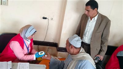 276 مستفيدا من الخدمات الطبية المجانية بالقافلة السكانية بالمحمودية 