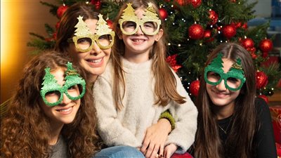 نانسي عجرم تحتفل بأعياد الميلاد مع بناتها 