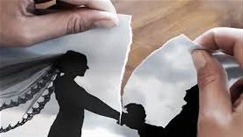 زيجات وطلاق داخل