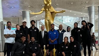 الشباب والرياضة تستقبل بعثة منتخب مصر للكرة الشاطئية للرجال والسيدات بمطار القاهرة