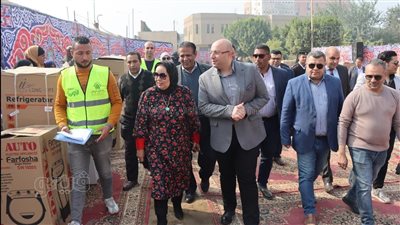 محافظ بني سويف يشهد احتفالية لتجهيز 30 عروسا من الأولى بالرعاية