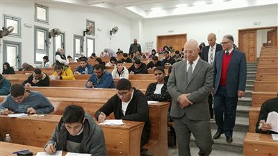 انتظام امتحانات الفصل الدراسي الأول بجامعة بنها الأهلية