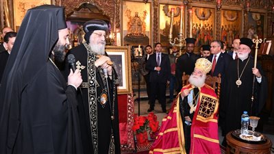 البابا تواضروس يقدم التهنئة لبطريرك الروم الأرثوذكس بعيد الميلاد