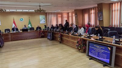 محافظ الشرقية يبحث مشاكل الأهالي في اللقاء الأسبوعي 