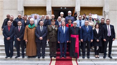  محافظ الإسكندرية: عيد الميلاد المجيد للمصريين جميعًا