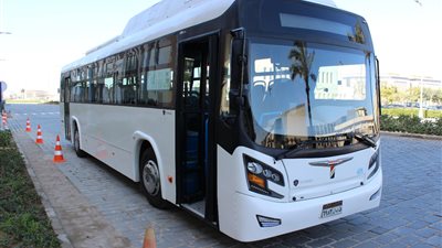 أتوبيس النصر للسيارات يبدأ العمل تجريبيا بالعاصمة الإدارية (صور)