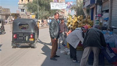 تحرير 20 محضرا خلال حملة للتفتيش على تراخيص المحلات بديروط في أسيوط