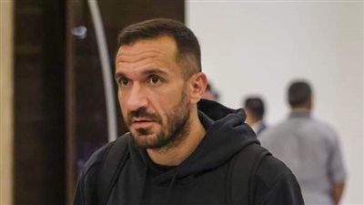 تحرك لاعبي الأهلي لملعب محمد بن زايد لخوض مباراة سيراميكا بكأس السوبر (فيديو)