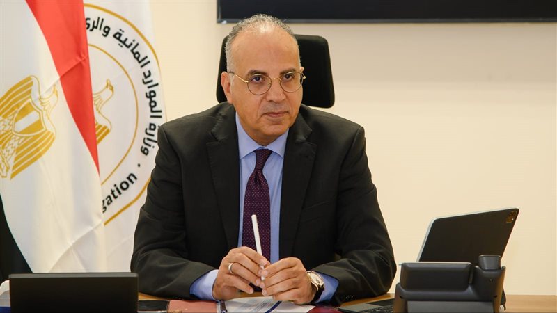 وزير الري الدكتور