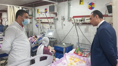 وكيل صحة البحيرة يتفقد العمل بمستشفى الأطفال التخصصي بأبو حمص 