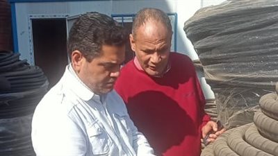 حملة مكبرة تداهم مصنع أسلاك يقلد علامة تجارية شهيرة بالقليوبية