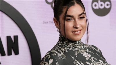 مغنية كوبية أمريكية تتبرع بأرباح أغنيتها لأطفال غزة والسودان