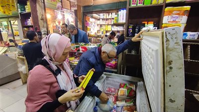 شن حملات تموينية على المحال التجارية والمطاعم في مدينة العريش
