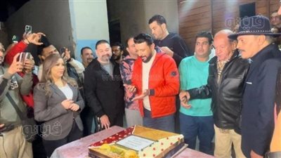 نجوم فيلم مصطفى كامل الجديد يحتفلون بانطلاق التصوير (صور)