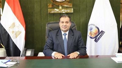 رئيس جامعة جنوب الوادي يفتتح معرض مشروعات تخرج طلاب حاسبات ومعلومات